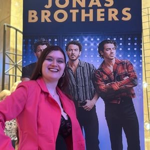 Meet your Posher, Abigail